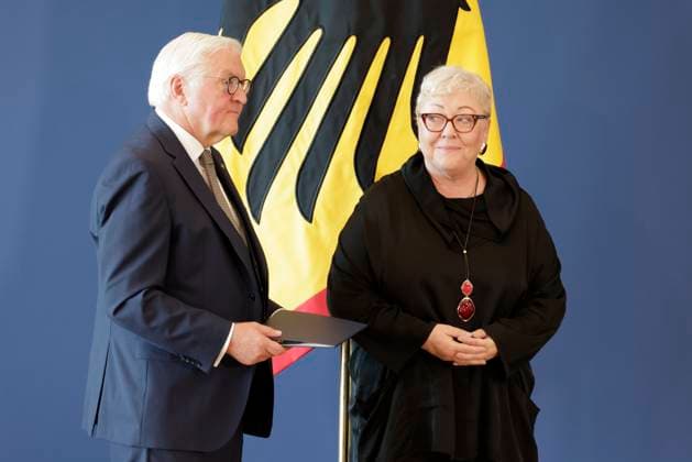 Federal President Frank Walter Steinmeier, Evelyn Zupke, Hamburg, Germany, Berlin, Official Residence at Spreebogen; Federal President Frank Walter Steinmeier awarded the Order of Merit of the Federal Republic of Germany to 21 citizens on German Unity Day