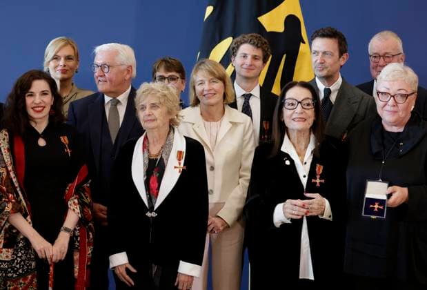 Federal President Frank Walter Steinmeier, Germany, Berlin, official residence at Spreebogen; Federal President Frank Walter Steinmeier awarded the Order of Merit of the Federal Republic of Germany to 21 citizens on German Unity Day