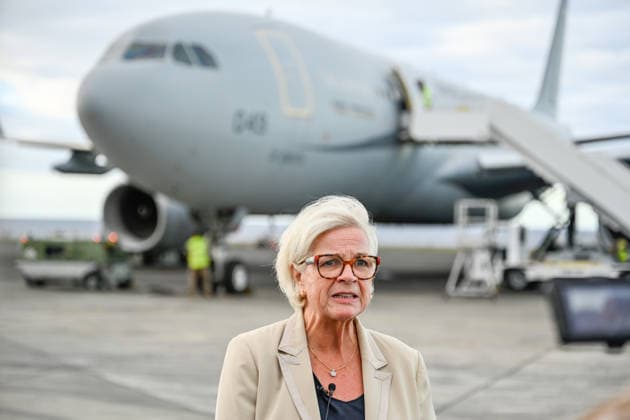 Catherine Vautrin visited Réunion on Monday as part of the Pegase 2026 mission at Air Base 181 at Roland Garros Airport in Sainte-Marie. the Minister of the Armed Forces and Veterans Affairs emphasized cooperation with countries in the region. She participated in an in-flight refueling of a Rafale from aboard a military Airbus. Catherine Vautrin visited Réunion on Monday as part of the Pegase 2026 mission. At Air Base 181 at Roland Garros Airport in Sainte Marie, the Minister of the Armed Forces and Veterans Affairs emphasized cooperation with countries in the region. She participated in an in-flight refueling of a Rafale from aboard a military Airbus. 460220 2026 10 05  Copyright: xPierrexMarchalx xAnakaoPressx xStarfacex STAR_460220_027