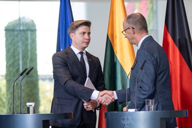 Chancellor Friedrich Merz (right) with his guest Mindaugas Sinkevicius, Prime Minister of Lithuania, at the Federal Chancellery; joint press statements; Chancellor hosts Prime Minister of the Republic of Lithuania at the Federal Chancellery, Berlin, Germany; Federal Chancellery