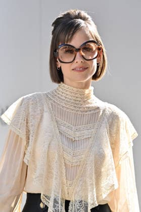 PFW Zimmermann Outside Arrivals Pauline Chalamet arriving at Zimmermann show during Paris Fashion Week, in Paris, France on 5 October 2026. Photo by Julien Reynaud APS-Medias ABACAPRESS.COM Paris France  Copyright: xReynaudxJulien APS-Medias ABACAx
