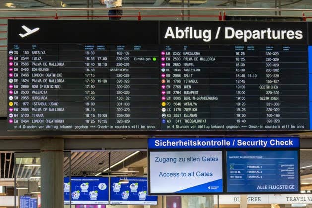 Stuttgart: Police Operation at the Airport; Terminals Evacuated, Due to a police operation at Stuttgart Airport, the terminals were evacuated on Monday. According to the Federal Police, air traffic was also temporarily suspended. This is currently causing significant disruptions at Copyright: x xonw-imagesx xDanielxKesslerx