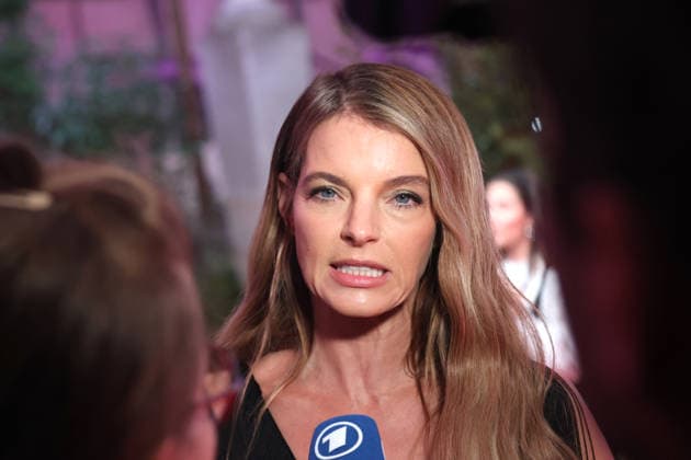 2026 First Steps Awards Ceremony in Berlin Berlin, October 5, 2026 Yvonne Catterfeld at the First Steps Awards ceremony at the Theater des Westens in Berlin Berlin, Germany Copyright: xMatthiasxGränzdörferx