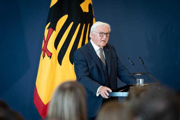 Federal President Frank Walter Steinmeier Presents the Order of Merit to Berlin, Official Residence at Spreebogen, Federal President Frank Walter Steinmeier Presents the Order of Merit to Berlin, Berlin, GER