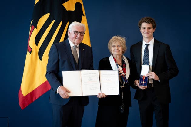 Federal President Frank Walter Steinmeier Presents the Order of Merit Berlin, Official Residence at Spreebogen, Federal President Frank Walter Steinmeier Presents the Order of Merit, Tova Friedman and Aron Goodman Berlin Berlin GER