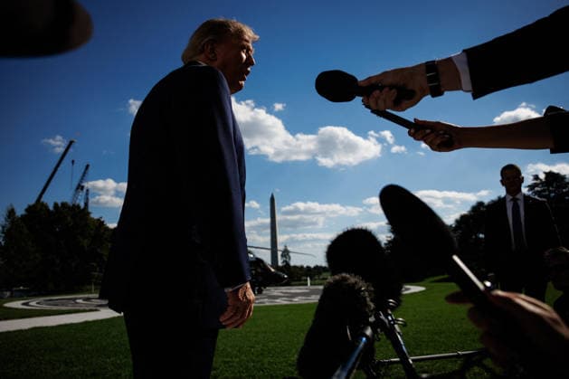 DC: President Trump Departs the White House President Donald Trump speaks to reporters on the South Lawn before departing the White House in Marine One on October 5, 2026 in Washington, D.C. Trump is heading to Grand Island, Nebraska where he will speak at a rally for Republican Senator Pete Ricketts. (Photo by Samuel Corum Pool ABACAPRESS.COM) Washington DC United States  Copyright: xPool ABACAx