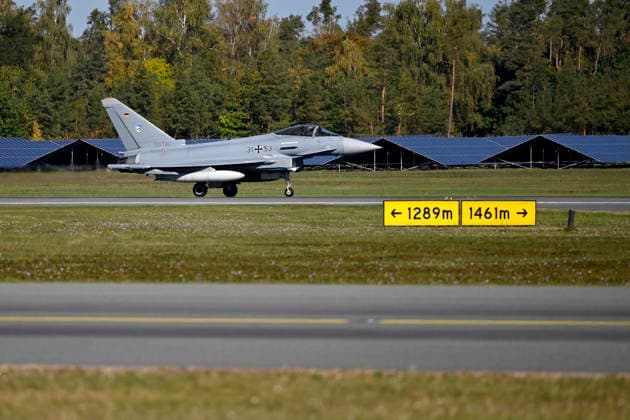 As part of the Dispersed Operations 2026 exercise at Nuremberg Airport, Eurofighters from the German Air Force s Tactical Wing 74 are taking off and landing. The German Air Force is conducting takeoff and landing training at the civilian Nuremberg Airport. Featured image, stock photo: Nuremberg, October 5, 2026, Bavaria, Germany Copyright: xDwixAnoraganingrumx