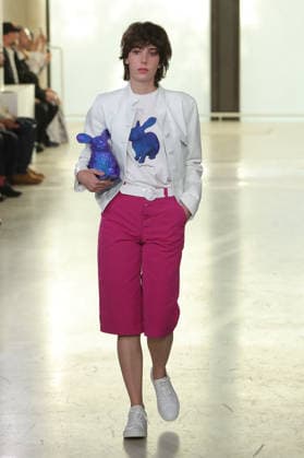 PFW - Agnes B Runway A model walks the runway during the Agnes B Womenswear Spring Summer 2027 show as part of the Paris Fashion Week on October 5, 2026 in Paris, France. Photo by Alain-Gil Gonzalez ABACAPRESS.COM Paris France  Copyright: xGonzalezxAlain-Gil ABACAx