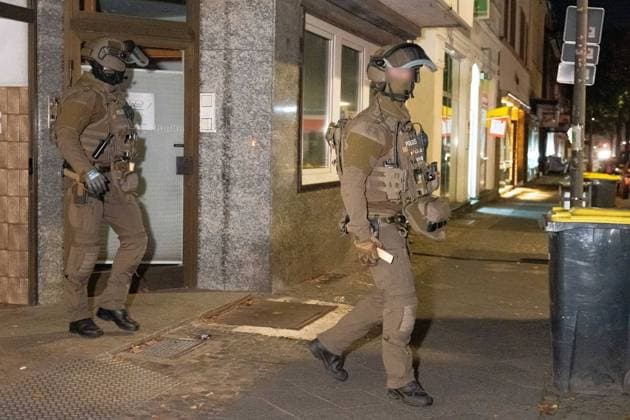 SEK Operation in Waltrop: Special Forces Search Apartment at Dortmunder Straße 7aIMG 0575856 SEK Operation in Waltrop: Special Forces Search Apartment on Dortmunder StraßeNorth Rhine-Westphalia, Waltrop, Germany Copyright: 7aktuell.dex xMarcxGruber 0575856 20261006_7a_sekwaltropdortmunder_575856