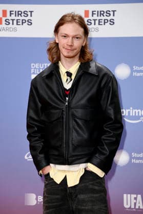 Filip Schnack at the 27th First Steps Awards ceremony in 2026 at the Theater des Westens in Berlin, October 5, 2026 Foto:xN.xKubelkax xFuturexImagex first_steps_6060