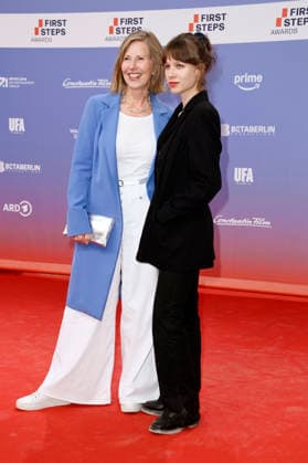 Petra Zieser and Anna Bachmann at the 27th First Steps Awards ceremony in 2026 at the Theater des Westens in Berlin, October 5, 2026 Foto:xN.xKubelkax xFuturexImagex first_steps_6082