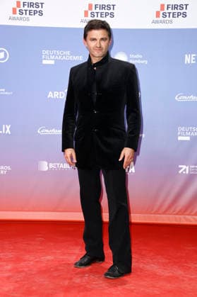 Lenn Kudrjawizki at the 27th First Steps Awards ceremony in 2026 at the Theater des Westens in Berlin, October 5, 2026 Foto:xN.xKubelkax xFuturexImagex first_steps_6139