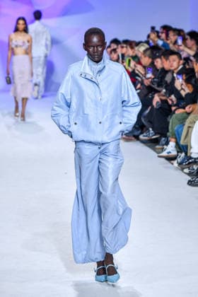 PFW - Shiatzy Chen Runway A model walks the runway during the Shiatzy Chen Womenswear Spring Summer 2027 show as part of Paris Fashion Week on October 05, 2026 in Paris, France. Photo by Shootpix ABACAPRESS.COM Paris France  Copyright: xShootpix ABACAx