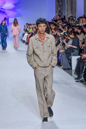 PFW - Shiatzy Chen Runway A model walks the runway during the Shiatzy Chen Womenswear Spring Summer 2027 show as part of Paris Fashion Week on October 05, 2026 in Paris, France. Photo by Shootpix ABACAPRESS.COM Paris France  Copyright: xShootpix ABACAx