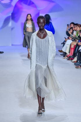 PFW - Shiatzy Chen Runway A model walks the runway during the Shiatzy Chen Womenswear Spring Summer 2027 show as part of Paris Fashion Week on October 05, 2026 in Paris, France. Photo by Shootpix ABACAPRESS.COM Paris France  Copyright: xShootpix ABACAx