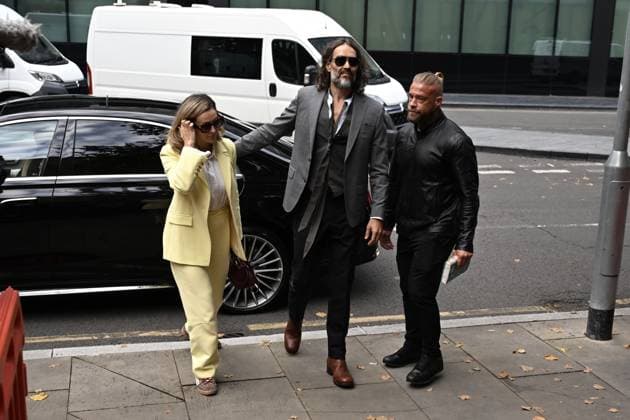 Russell Brand arrives at court for a preliminary hearing LONDON, UNITED KINGDOM - OCTOBER 6: British comedian and actor Russell Brand arrives at Southwark Crown Court for a preliminary hearing regarding rape and sexual assault charges in London, United Kingdom on October 6, 2026. Rasid Necati Aslim Anadolu London United Kingdom. Editorial use only. Please get in touch for any other usage.  Copyright: x2026xAnadoluxRasidxNecatixAslimx