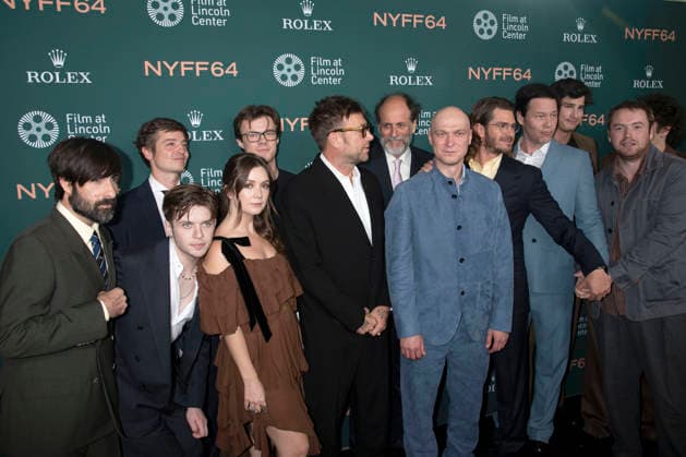 Billie Lourd, Damon Albarn, Yura Borisov, Luca Guadagnino, Andrew Garfield, Ike Barinholtz, Will Angus, and Will Price with the cast and crew at the premiere of the film *Artificial* at the 64th New York Film Festival at Alice Tully Hall in Lincoln Center, New York, October 5, 2026 Foto:xJ.xShorex xFuturexImagex artificial_6054