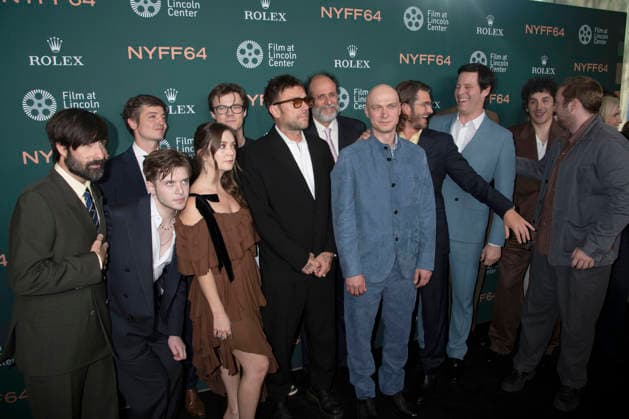 Billie Lourd, Damon Albarn, Yura Borisov, Luca Guadagnino, Andrew Garfield, Ike Barinholtz, Will Angus, and Will Price with the cast and crew at the premiere of the film *Artificial* at the 64th New York Film Festival at Alice Tully Hall in Lincoln Center, New York, October 5, 2026 Foto:xJ.xShorex xFuturexImagex artificial_6055