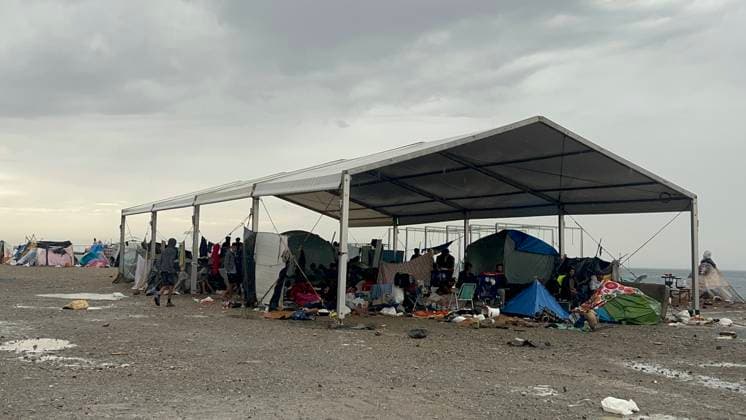 Migrants Camp on the Guano Esplanade in Ceuta, Awaiting Transfer Several migrants await transfer on the Guano Esplanade, October 6, 2026, in Ceuta, Spain. Following the eviction from El Trampolín, some migrants have begun camping on the Guano esplanade, where they await transfer to reception centers. OCTOBER 6, 2026. Gabriela Sardá Nún. Ceuta, Spain.  Copyright: xGabrielaxSardaxNunezx 7824233