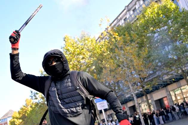 Student protest in Liege on 06 10 2026 LIEGE, BELGIUM - OCTOBER 06 : Students protest against the ministerial reform on September on October 6, 2026 in Liege, Belgium, 06 10 2026 ( Liege Belgium  Copyright: xSesx