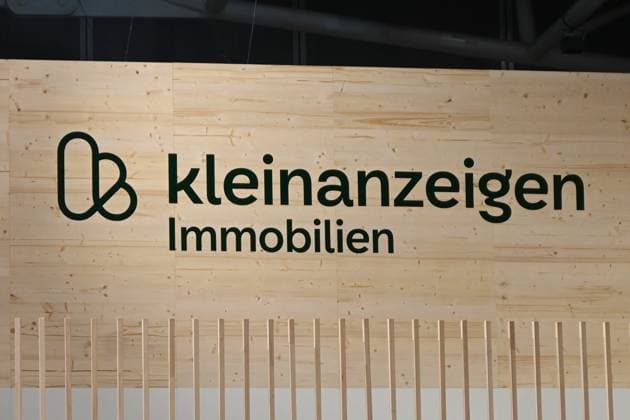 EXPO REAL 2026 is currently taking place at the Messe München exhibition grounds. It is Europe’s largest international trade fair for real estate, investment, and infrastructure. Photo: Real estate classifieds booth. Kleinanzeigen is Germany’s leading online classifieds marketplace.