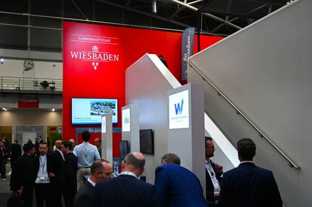 EXPO REAL 2026 is currently taking place at the Messe München exhibition grounds. It is Europe’s largest international trade fair for real estate, investment, and infrastructure. Photo: Exhibition booth of the state capital of Wiesbaden