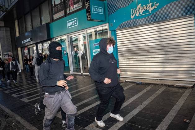 Incidents as students gather outside several schools in Liege during a protest against education reforms and budget cuts, on Tuesday 6 October 2026. Yesterday police arrested 16 people after the protests turned violent. The protests in French-speaking Belgium have been ongoing for months, following a series of reforms and budget cuts introduced by the French Community Government.  JONASxROOSENS 188912321