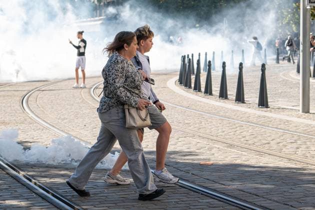 Lot of smoke during incidents as students gather outside several schools in Liege during a protest against education reforms and budget cuts, on Tuesday 6 October 2026. Yesterday police arrested 16 people after the protests turned violent. The protests in French-speaking Belgium have been ongoing for months, following a series of reforms and budget cuts introduced by the French Community Government.  JONASxROOSENS 188912162