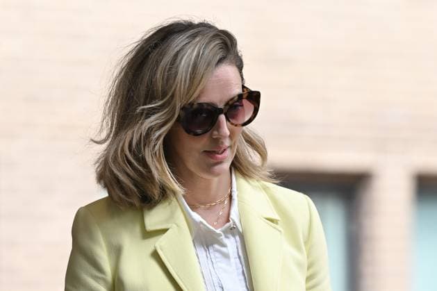 Russell Brand and his wife leave court in London LONDON, UNITED KINGDOM - OCTOBER 6: British comedian Russell Brand (not seen) leaves Southwark Crown Court with his wife, Laura Brand, following a preliminary hearing related to rape and sexual assault allegations against him in London, United Kingdom, on October 6, 2026. Rasid Necati Aslim Anadolu London United Kingdom. Editorial use only. Please get in touch for any other usage.  Copyright: x2026xAnadoluxRasidxNecatixAslimx
