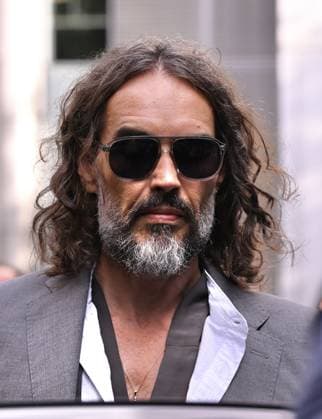 Russell Brand and his wife leave court in London LONDON, UNITED KINGDOM - OCTOBER 6: British comedian Russell Brand leaves Southwark Crown Court with his wife, Laura Brand (not seen), following a preliminary hearing related to rape and sexual assault allegations against him in London, United Kingdom, on October 6, 2026. Rasid Necati Aslim Anadolu London United Kingdom. Editorial use only. Please get in touch for any other usage.  Copyright: x2026xAnadoluxRasidxNecatixAslimx