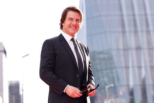 Star Tom Cruise poses for photos at the Digger Japan premiere on October 6, 2026, in Tokyo, Japan. Tom Cruise met with enthusiastic fans and signed autographs on the red carpet in the heart of Tokyo s Ginza district.  aflo_353718323