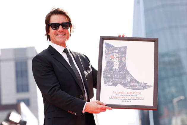 Star Tom Cruise poses for photos at the Digger Japan premiere on October 6, 2026, in Tokyo, Japan. Tom Cruise met with enthusiastic fans and signed autographs on the red carpet in the heart of Tokyo s Ginza district.  aflo_353718325