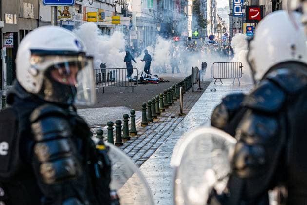 Riot police deploys teargas grenades as students gather outside several schools in Liege during a protest against education reforms and budget cuts, on Tuesday 6 October 2026. Yesterday police arrested 16 people after the protests turned violent. The protests in French-speaking Belgium have been ongoing for months, following a series of reforms and budget cuts introduced by the French Community Government.  JONASxROOSENS 188939128