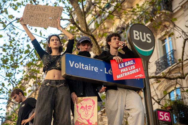 Student Demonstration - Paris Tens of thousands of high school students marched from République to Nation, protesting the lack of staff and resources, class sizes deemed too large, the condition of certain school buildings, and the Parcoursup college admissions system. A coalition of National Education unions—including the FSU, CGT, FO, CFDT, Unsa, Sud, and Solidaires—joined the protest, on October 6, 2026, in Paris, France. Photo by Denis Prezat ABACAPRESS.COM Paris France Copyright: xPrezatxDenis ABACAx