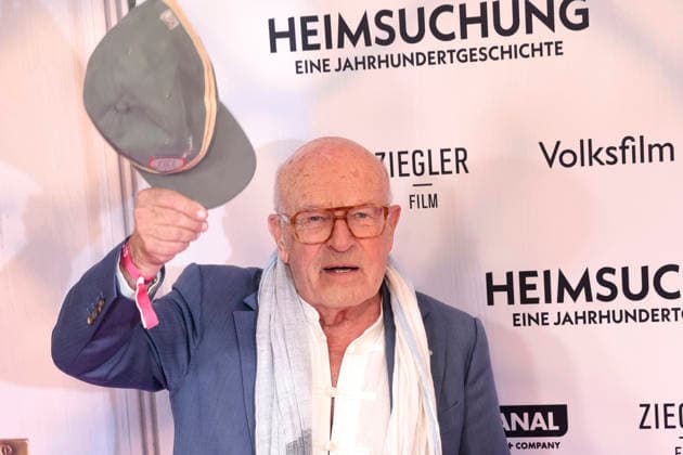 Volker Schloendorff at the premiere of *Heimsuchung* on October 6, 2026, at Kino International in Berlin. Volker Schloendorff attends the premiere of *Heimsuchung: The Beloved* at Kino International on October 6, 2026, in Berlin, Germany. Heimsuchung film premiere in Berlin