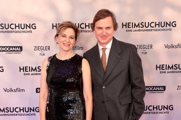 Martina Gedeck and Lars Eidinger at the premiere of *Heimsuchung* on October 6, 2026, at Kino International in Berlin Martina Gedeck and Lars Eidinger attend the premiere of *Heimsuchung: The Beloved* at Kino International on October 6, 2026, in Berlin, Germany. Heimsuchung film premiere in Berlin