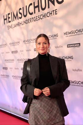 Nina Gummich attends the premiere of *Heimsuchung: The Beloved* at Kino International on October 6, 2026, in Berlin, Germany. *Heimsuchung: The Beloved* premiere in Berlin, Germany