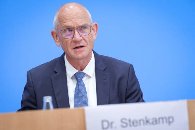 Federal Press Conference, Presentation of the Study on Artificial Intelligence Security in the German Economy Dr. Dirk Stenkamp at the presentation of the study on artificial intelligence security in the German economy: Risks, AI security incidents, and protective measures at the Federal Press Conference, Berlin, October 7, 2026, Berlin, Berlin, Germany