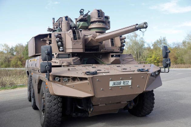 Military Test Tracks Inaugurated In Satory - France French military vehicles are seen during the inauguration of new military pistes at Satory in Versailles, France on October 7, 2026. Photo by Jean-Bernard Vernier JBV NEWS ABACAPRESS.COM Versailles Yvelines France  Copyright: xVernierxJean-Bernard JBVxNews ABACAx