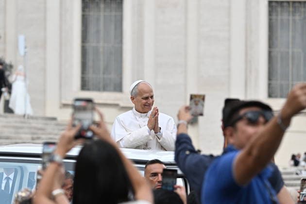 RECORD DATE NOT STATED Italy, Rome,Vatican 2026-10-07 : Pope Leo XIV during his weekly general audience in St Peter s Square Italy, Rome,Vatican 2026-10-07 : Pope Leo XIV during his weekly general audience in St Peter s Square Copyright alessia.giuliani CPP EDITORIAL USE ONLY - NO BOOKS Copyright: xAlessiaxGiuliani Catholicpressphotox