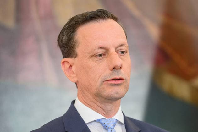 photonews in Vienna, October 7, 2026 Council of Ministers at the Federal Chancellery PHOTO ÖVP Caucus Chair Ernst Gödl at the press reception following the Council of Ministers Press reception after the Council of Ministers Minister, Government, Domestic Policy Council of Ministers