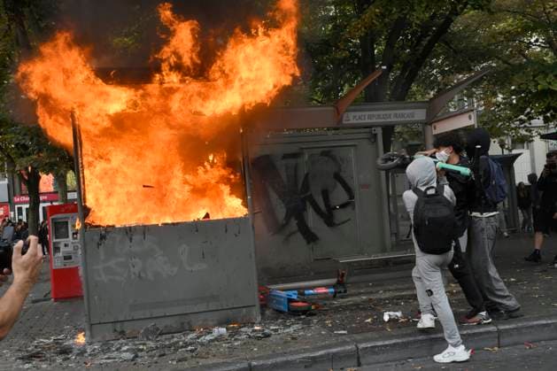 Liege Students Protest Against Austerity Measures 07 10 2026 LIEGE, BELGIUM Students protesting against the austerity measures introduced by the Wallonia-Brussels Federation (FWB) government are pictured in Liege, Belgium, on October 7, 2026. ( Liege Belgium  Copyright: xPhilipxReynaersx