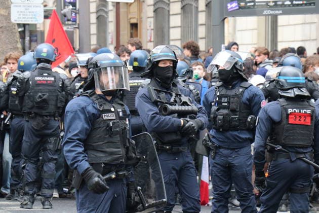 Student blockade near Sciences Po Paris PARIS, FRANCE - OCTOBER 7: A heavy police presence is deployed at the scene as students denounce conditions in the education system and express solidarity with mobilized high school students in Paris, France, on October 7, 2026. Students gather behind makeshift barricades made of trash bins and metal barriers near Sciences Po Paris as part of ongoing mobilization linked to the broader high school and university protest movement. Umit Donmez Anadolu Paris France. Editorial use only. Please get in touch for any other usage.  Copyright: x2026xAnadoluxUmitxDonmezx