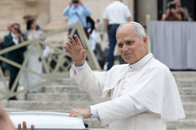 His Holiness Pope Leo Xiv Attends a Weekly General Audience at St Peter s Square in The Vatican Pope Leo XIV Rome 7 October 2026 His Holiness Pope Leo XIV attends a weekly general audience at St Peter s Square in The Vatican Vatican City on October 7, 2026. Photo by Andrea Bracaglia ABACAPRESS.COM Vatican City Vatican City Vatican (or Holy See)  Copyright: xBracagliaxAndrea ABACAx