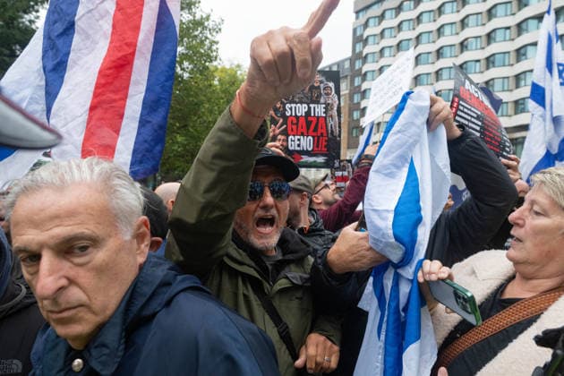 Pro-Palestinian protesters march In London LONDON, UNITED KINGDOM - OCTOBER 7: Pro-Israel counter-demonstrators stand opposite a pro-Palestinian student march in London, United Kingdom, on October 7, 2026, marking the third anniversary of the October 7, 2023 attacks. Thomas Krych Anadolu London United Kingdom. Editorial use only. Please get in touch for any other usage.  Copyright: x2026xAnadoluxThomasxKrychx
