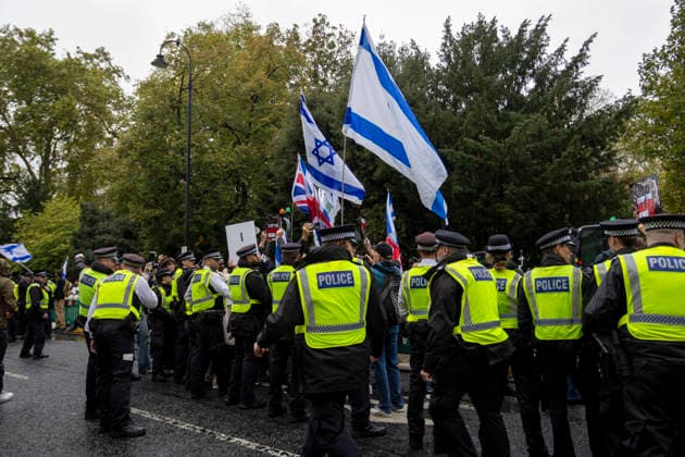 Pro-Israel Counter-Protest Disrupts Pro-Palestine Student March Russell Square, London, October 7, 2026 A pro-Palestine student march travelled from Lincoln™s Inn Fields towards Russell Square, where pro-Israel counter-protesters gathered with Israeli flags and placards. The counter-protest disrupted the student demonstration as police maintained a presence and kept the two groups separated., Credit:Zak Irfan Avalon  Copyright: xZakxIrfanx xAvalonx 1141227587