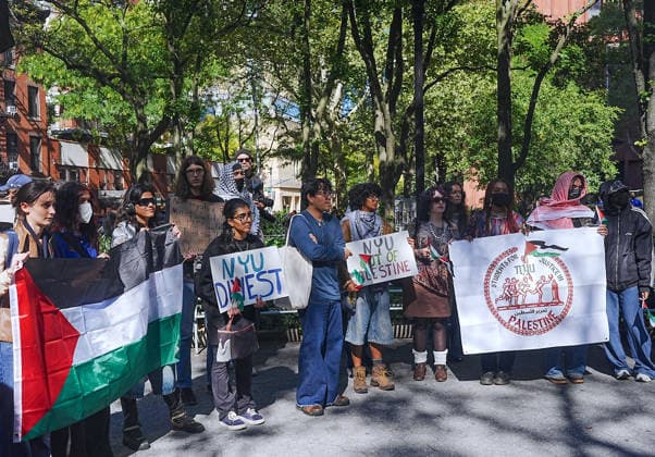 Pro-Palestinian protest at New York University NEW YORK, UNITED STATES - OCTOBER 04: A group of pro-Palestinian New York University (NYU) students walked out of classes to protest NYU and Israel, and marched outside the school buildings in New York, U.S., on October 7, 2026, marking the anniversary of the October 7 attacks on Gaza. Selcuk Acar Anadolu New York United States. Editorial use only. Please get in touch for any other usage.  Copyright: x2026xAnadoluxSelcukxAcarx