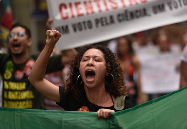 Thousands of demonstrators gathered in downtown Rio de Janeiro RIO DE JANEIRO, BRAZIL - OCTOBER 7: Thousands of demonstrators gathered in downtown in support of presidential candidate Luiz Inacio Lula da Silva (PT) ahead of the second round of Brazil’s presidential election in Rio de Janeiro on October 7, 2026. The demonstration, organized under the name Youth on the Streets for Democracy, began at Candelaria and continued with a march toward Cinelandia. Students gathered at noon for an event organized by the Rio de Janeiro State Students’ Union (UEE-RJ) as a peaceful demonstration in defense of democracy, student rights, education and equality. Fabio Teixeira Anadolu Rio de Janeiro Brazil. Editorial use only. Please get in touch for an  Copyright: x2026xAnadoluxFabioxTeixeirax