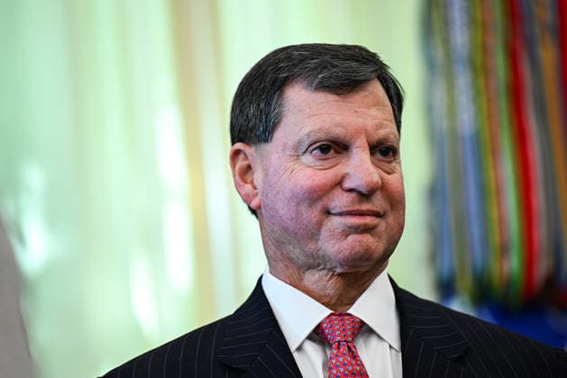 WASHINGTON, DC - OCT. 7: Frank J Bisignano, Commissioner, Social Security Administration (SSA) listens as US President Donald J Trump speaks during an announcement on Trump Accounts in the Oval Office of the White House in Washington, DC, USA, on Wednesday, October 7, 2026. Copyright: xAnnabellexGordon PoolxviaxCNPx MediaPunchx