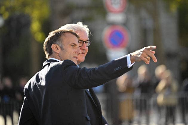 Frank Walter Steinmeier, President of Germany, and President Emmanuel Macron during a ceremony at the Arc de Triomphe in Paris on October 8, 2026, in honor of the state visit of the President of Germany and his wife to France. Christian Liewig Bestimage President Emmanuel Macron and his wife Brigitte Macron welcome Frank Walter Steinmeier, President of Germany and his wife Elke Büdenbender for a ceremony at the Arc de Triomphe in Paris on October 8, 2026, Paris, France  Copyright: xChristianxLiewigx xBestimagexChristianxLiewigx xBestimagex